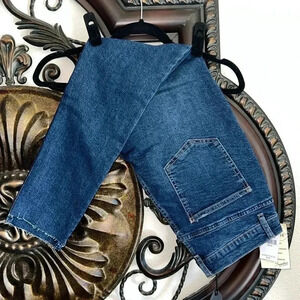 Supplies by UnionBay Women’s High Rise NWT Raw Hem Skinny Jeans Pants Size 6